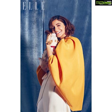 Anushka Sharma Instagram - 😍🐶 @elleindia - Gethu Cinema