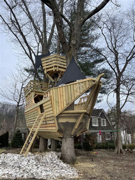 Backyard Pirate Ship Treehouse - Tree Top Builders