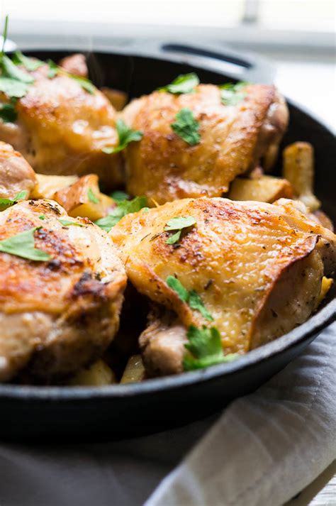 Crispy Lemon Thyme Chicken Thighs - Kitschen Cat