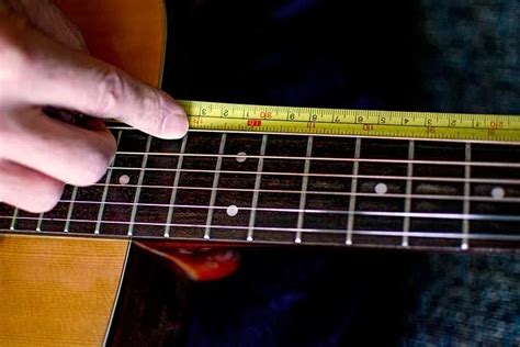 Ask the Expert: Understanding Acoustic Guitar Scale Length | Acoustic Guitar