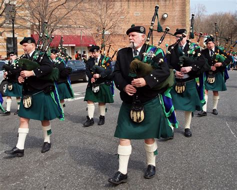 Irish Bagpipers Marching Band, 2012 Brooklyn St. Patrick's… | Flickr