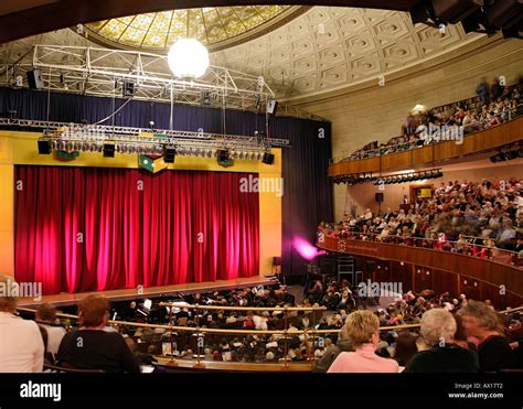 SHEFFIELD CITY HALL, SHEFFIELD, UK Stock Photo - Alamy