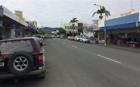 Children found eating food scraps out of rubbish bag in Kaitaia | RNZ News