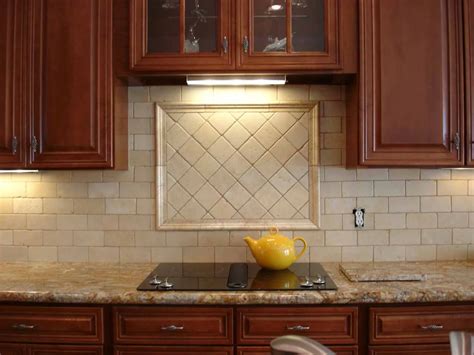 75 Kitchen Backsplash Ideas (Tile, Glass, Metal etc.)