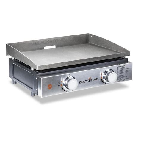 Blackstone 2-Burner Liquid Propane Flat Top Grill in the Flat Top ...