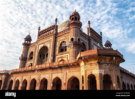 safdarjung tomb mausoleum Stock Photo - Alamy