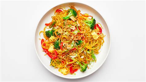 Singapore Noodles Are Fast, Easy, and Totally Adaptable | Bon Appétit