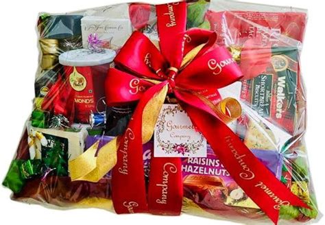 Create A Festive Spectacle With Peach Hampers' Corporate Christmas Hampers