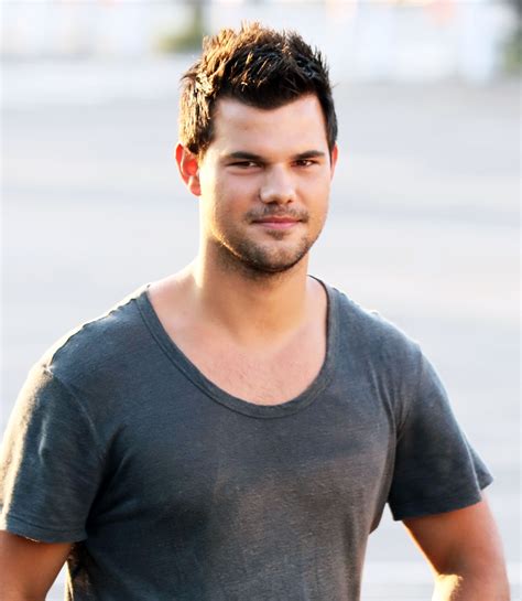 Taylor Lautner Dyed His Hair for ‘Scream Queens’: Pic