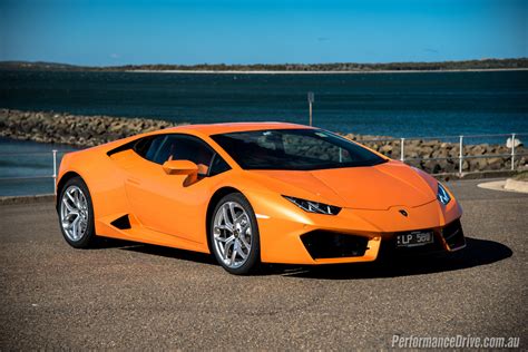 2016 Lamborghini Huracan LP 580-2 review (video) – PerformanceDrive