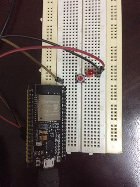 Demo 21: How to use interrupt in Arduino ESP32