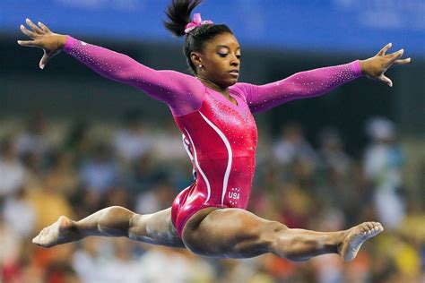 Image result for picture of gymnast simone biles (With images) | Simone ...