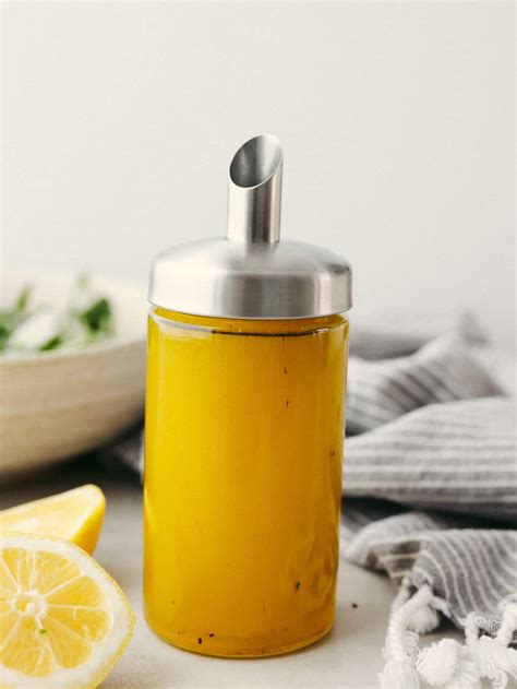 Easy Lemon Vinaigrette | The Recipe Critic