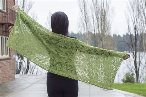 Shetland Inspired Lace Wrap Free Knitting Pattern