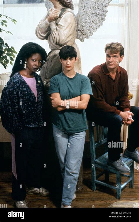 WHOOPI GOLDBERG DEMI MOORE PATRICK SWAYZE GHOST (1990 Stock Photo ...