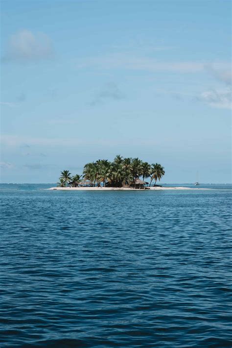 5 Reasons why you will love sailing San Blas in Panama - Sun Chasing ...