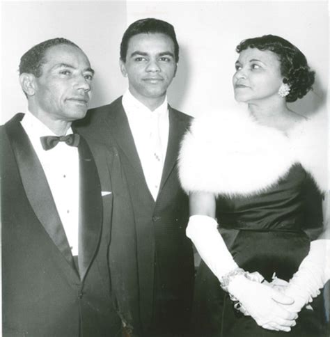 Johnny Mathis And His Parents - Classic R&B Music Photo (40917249) - Fanpop - Page 6