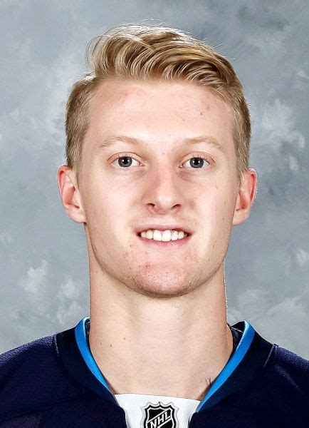 Player photos for the 2016-17 Winnipeg Jets at hockeydb.com