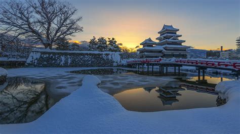 Matsumoto Castle in Winter | Japanese castle, Japan, Japanese house