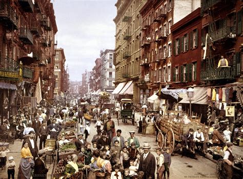 Mulberry Street, Lower East Side NYC 1900. : OldSchoolCool