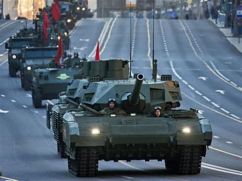 The New Russian T-14 Armata Tank Is Horrifying