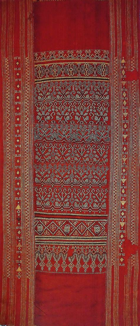 PUA KUMBU BORNEO IKAT | Antique textiles, Ikat, Textile patterns