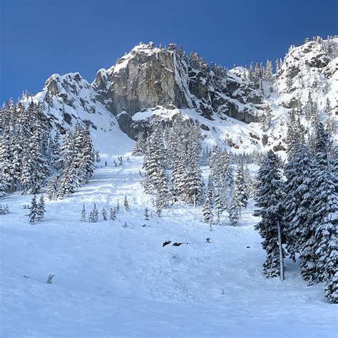 WanderingAway.com : Skiing Alpental