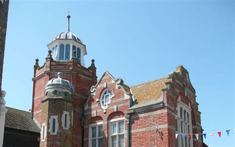 Lyme Regis Museum | Art UK