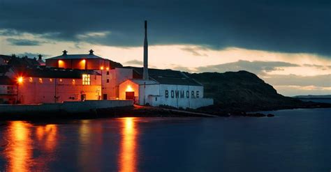 Bowmore Distillery - Visit Distillery