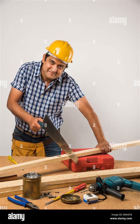 Indian carpenter hi-res stock photography and images - Alamy