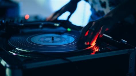 Dj Vinyl Music Mix 4k - Vinyl Wallpaper Dj - 3840x2160 Wallpaper ...