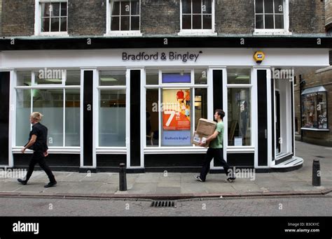 BRADFORD BINGLEY BUILDING SOCIETY OFFICE Stock Photo - Alamy