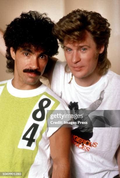 Hall And Oates Photos and Premium High Res Pictures - Getty Images