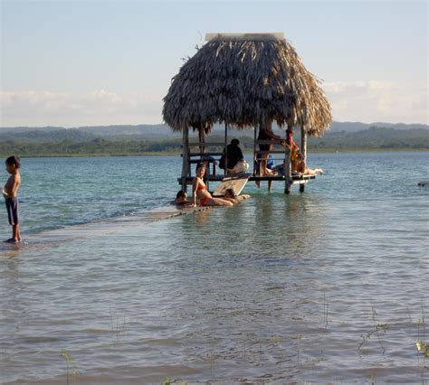 Lake Petén Itza in Flores: 12 reviews and 32 photos