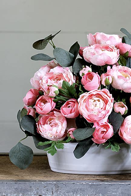 Seven Easy Steps to Breathtaking Flower Arrangements