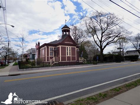 The Little Red Schoolhouse, home to the Lyndhurst Historical Society ...