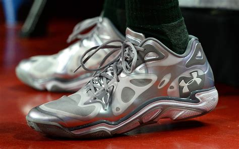 Best Basketball Shoes for Professional Basketballers - The Sports Daily