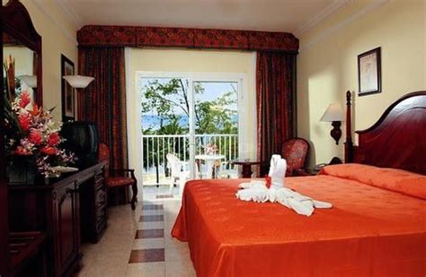 Riu Negril, All Inclusive Jamaica Honeymoon Resort