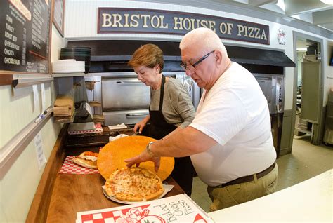 House of Pizza celebrating 40 years serving Bristol | EastBayRI.com - News, Opinion, Things to ...