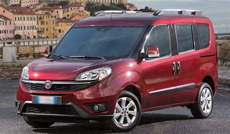 Fiat Doblo 7-seat Diesel - Gaviotis Travel Syros