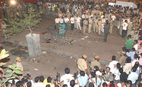 Delhi bomb blast 2011 - Delhi Blast – Outside Delhi High Court ...