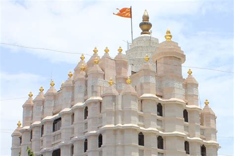 Mumbai Temples: 15 Religious Places to Visit