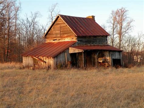 Wooden Barns ~ A Casualty of the Modern Age | HubPages