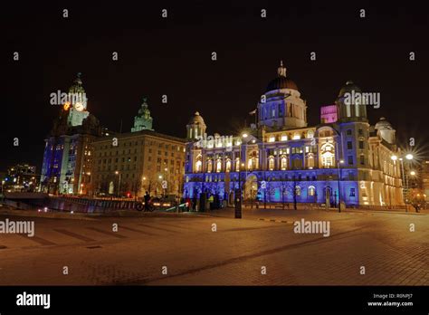 Liverpool waterfront buildings lit up at night Stock Photo - Alamy