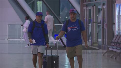 Bills fans flying out to L.A. say it's about to be a 'Mafia takeover ...