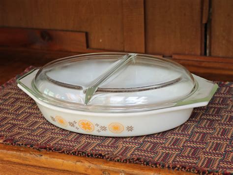 Cookware Vintage Pyrex Oval Divided Dish with Lid Town and Country 1 12 ...