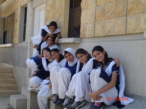 HoT GirLs ArounD ThE WorLD: Pakistani girls in school uniform # 16