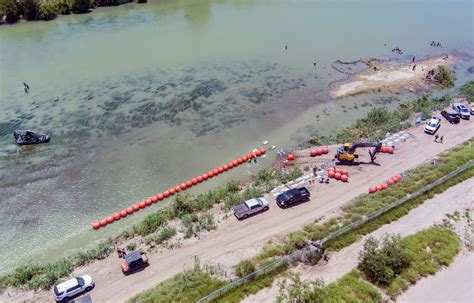 Texas puts border barrier buoys, nets in Rio Grande to deter crossings