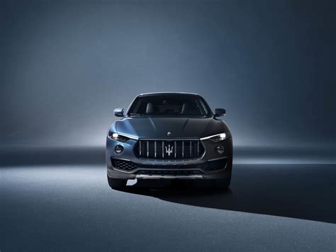 Maserati unveils the Levante Hybrid - Acquire