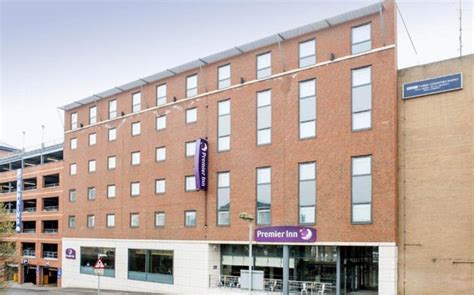 Hotel Luton Airport > Closest and Cheap Hotels near Luton Airport